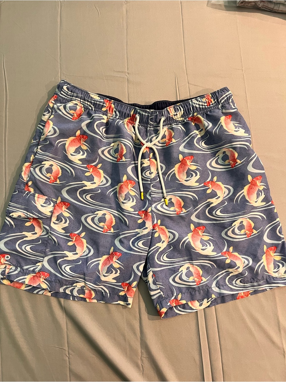 Tommy Bahama L Blue Koi Fish Print Swim Trunks Cargo Pocket Board Shorts